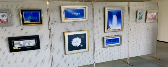 サンコー商事の絵画展風景